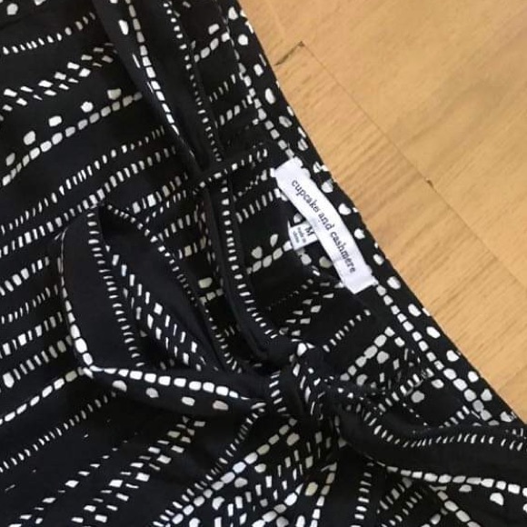 Medium Cupcakes and Cashmere Pants - Picture 6 of 7